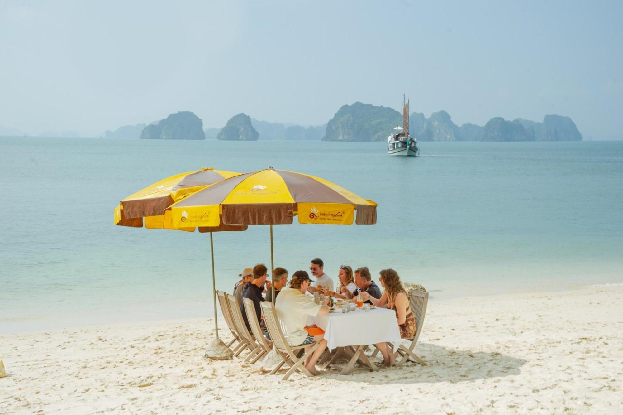 Dragon Legend Cruise Otel Ha Long Dış mekan fotoğraf